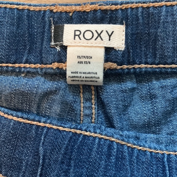 XS Roxy drawstring shorts - Picture 3 of 8